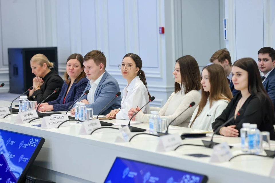 11 студентов из Донецка будут проходить стажировку Едином институте пространственного планирования РФ. Фото: Пресс-служба Единого института пространственного планирования РФ
