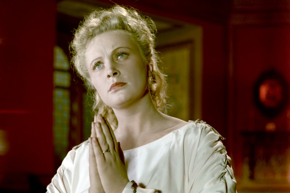 Первая красавица 50-х Алла Ларионова: Когда я начинала сниматься в кино, была крупная, неотесанная, нескладная, как обрубок