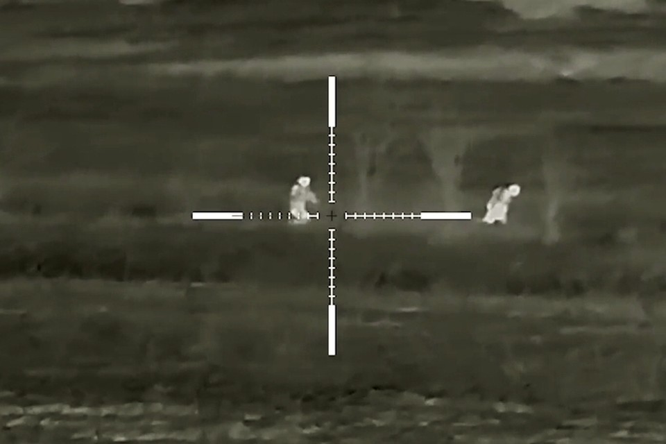 Штурмовикам помогли взять опорник длинные руки снайперов