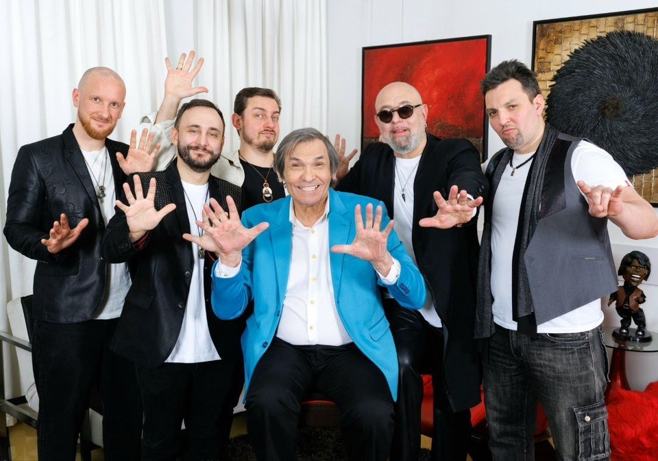 Оправившийся после инсульта Бари Алибасов запустил новую группу Интеграл