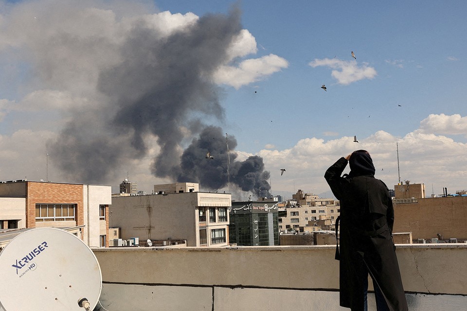 США применили в Тегеране «звуковую бомбу», Иран ослепил ПВО противника: война идет без компромиссов