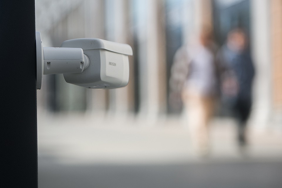За нами следят через уличные камеры Эксперт объяснил, как организуют теракты в России