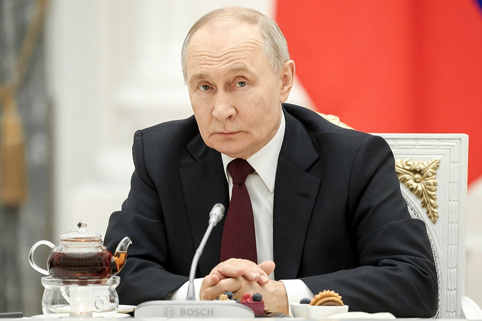 Владимир Путин: Русская весна стала одной из определяющих вех в тысячелетней истории нашего Отечества