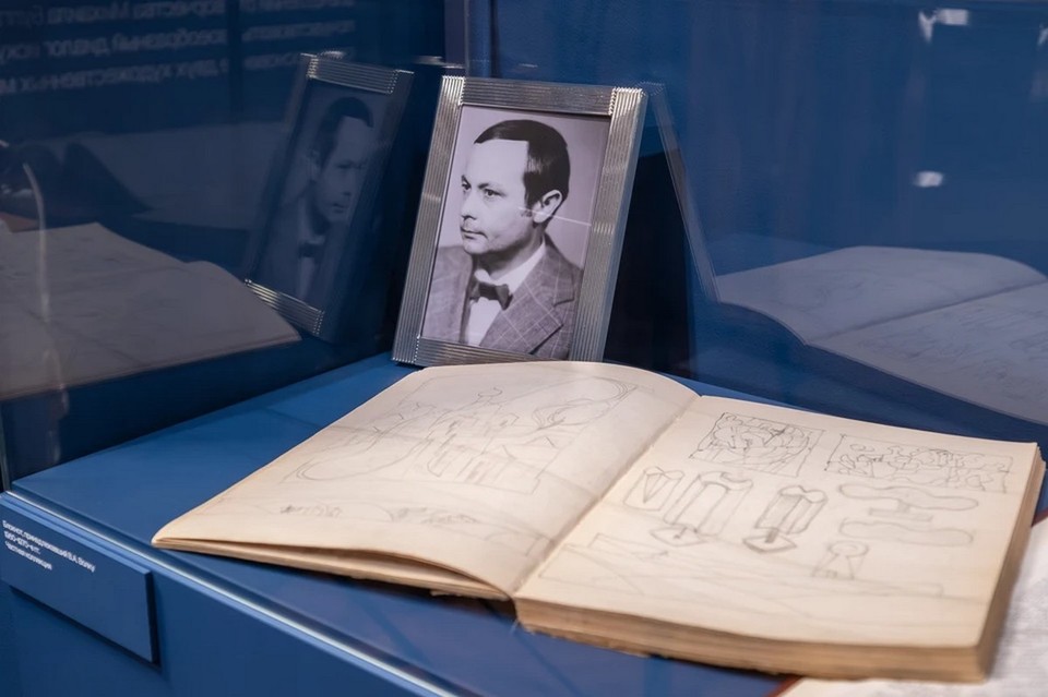 В Музее Булгакова открылась выставка иллюстраций к Мастеру и Маргарите