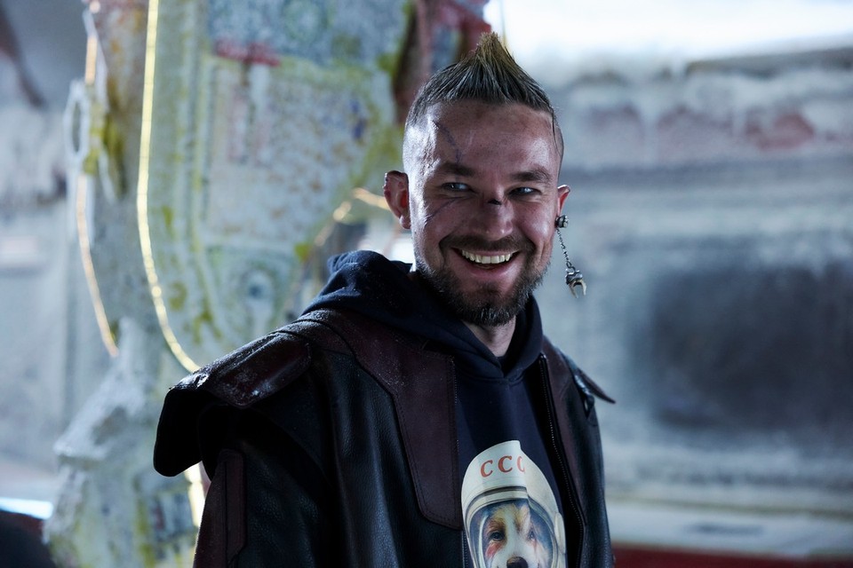 Весельчак У жив. Живет в Москве: Александр Петров вновь играет космического пирата