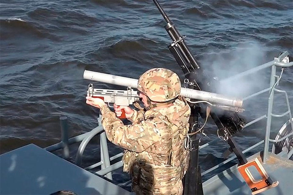 ВС РФ отразили массированную атаку безэкипажных катеров ВСУ в Черном море