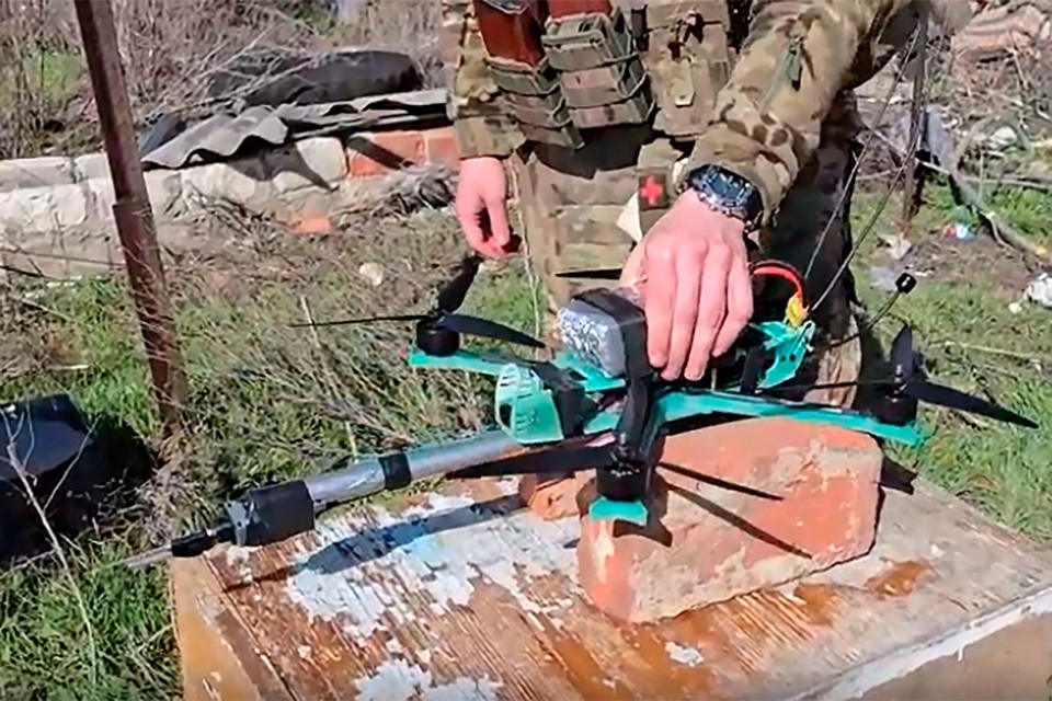 Российские FPV-перехватчики Бумеранг атакуют дроны врага и возвращаются домой