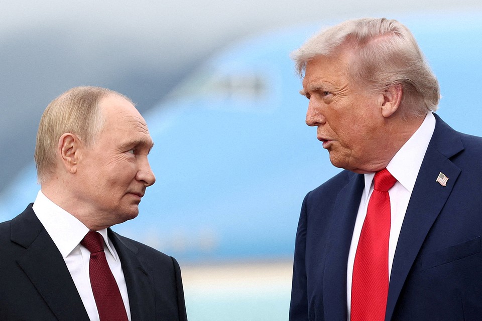 Разговор с Путиным: Трамп вызвал истерику Зеленского словами о военном поражении Украины