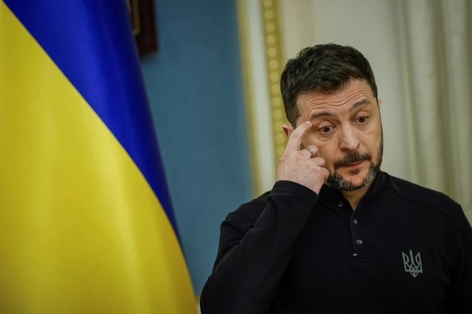 Азаров: НАБУ накопило много материалов, компрометирующих Зеленского