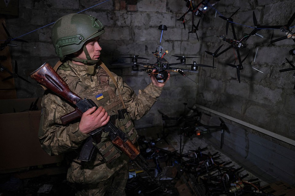 Последние новости и боевые сводки по СВО на Украине на 5 мая: Почему одесскому актеру ломали пальцы, что пугает Польшу в окончании конфликта, чем отличились офицеры «Скалы»