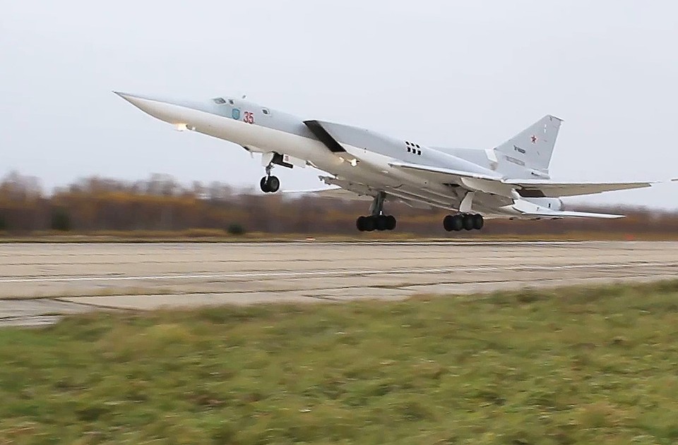 МО РФ пообещало Киеву массированный ракетный ответ на провокации в День Победы