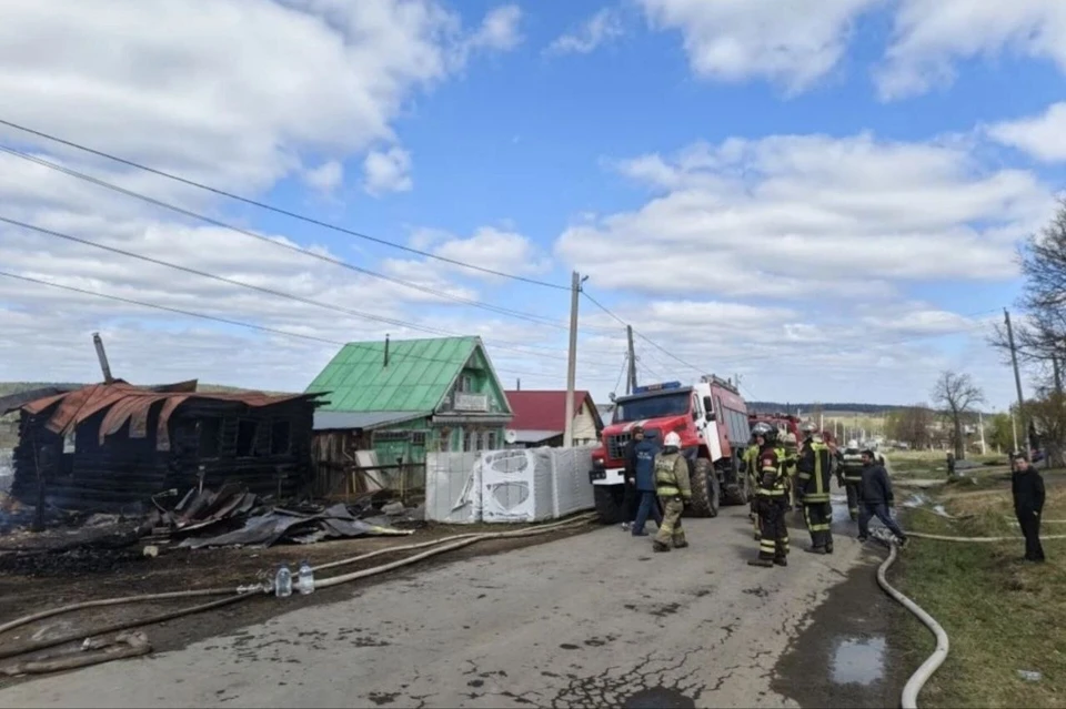 Пожар локализован. Фото: глава Бисертского муниципального округа Валентина Суровцева