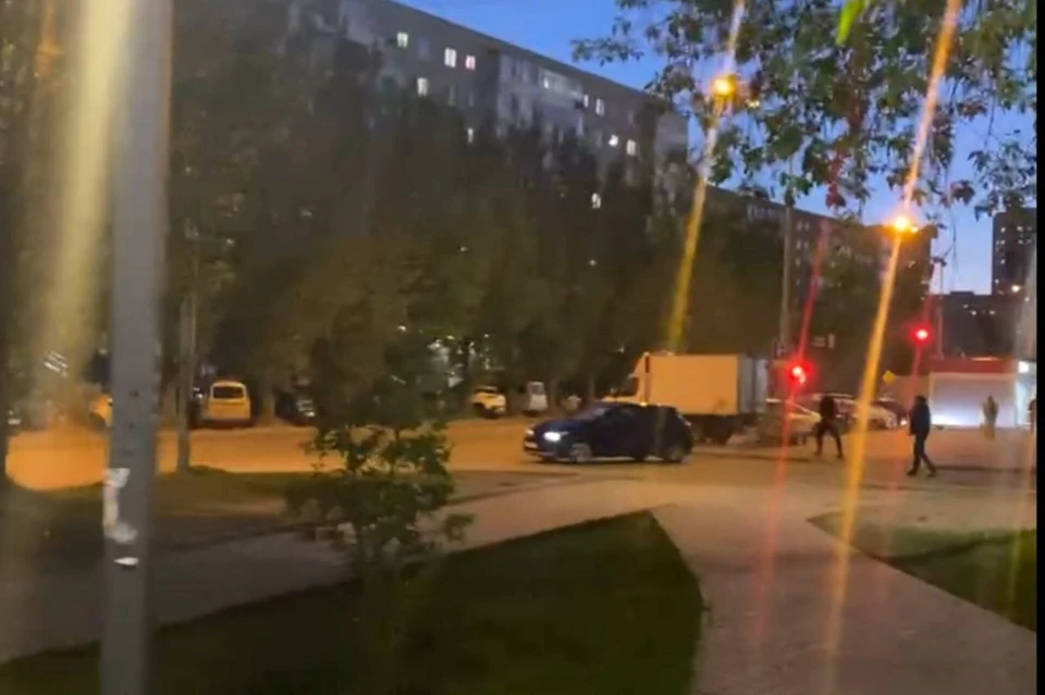 На кадрах момент угона автомобиля. Фото: читатель "КП-Екатеринбурга"