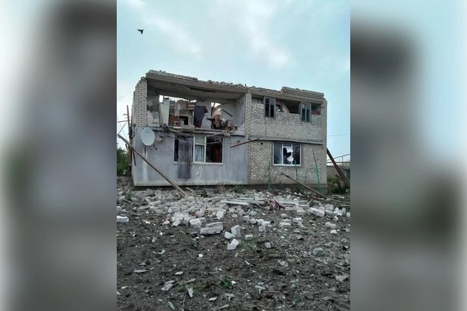 Четыре дома пострадали в Новогоровке при налете ВСУ. Фото: тг-канал Евгения Балицкого
