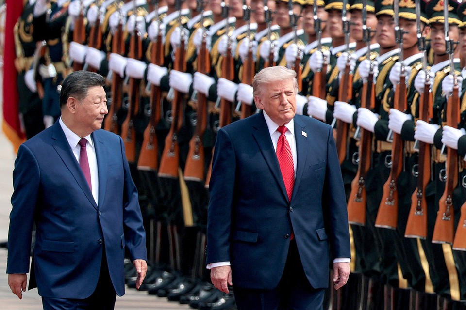 «Король джунглей» Трамп забросал комплиментами Си Цзиньпина: президента США пышно приняли в Китае