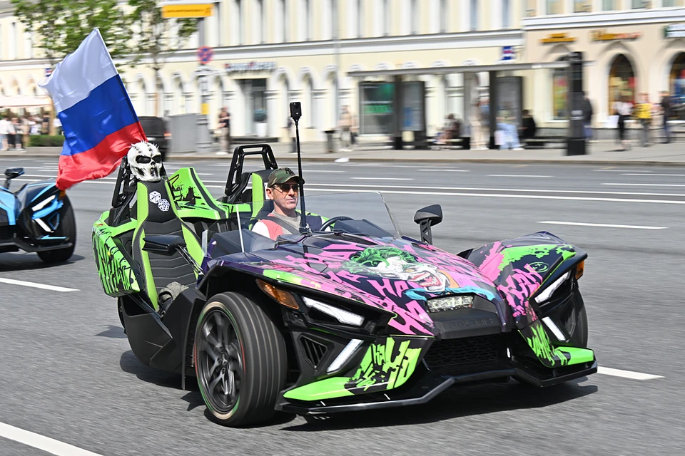 Главной частью фестиваля стал мотозаезд по центру Москвы