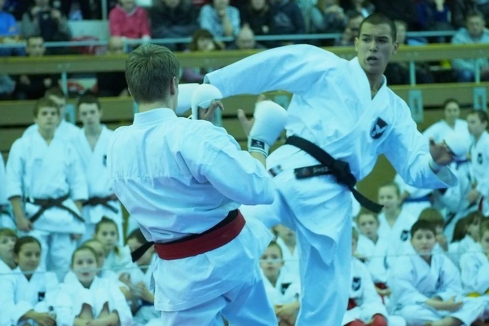 Тульские каратистки завоевали серебро на чемпионате России.