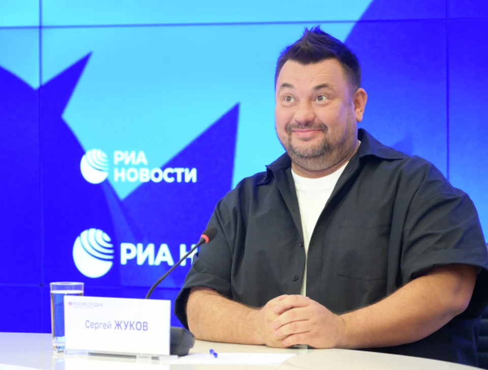 «Мечтает о шестом ребёнке, готовит первый за 14 лет альбом и не планирует воссоединение с Потехиным»: Как Сергей Жуков готовится к 50-летию