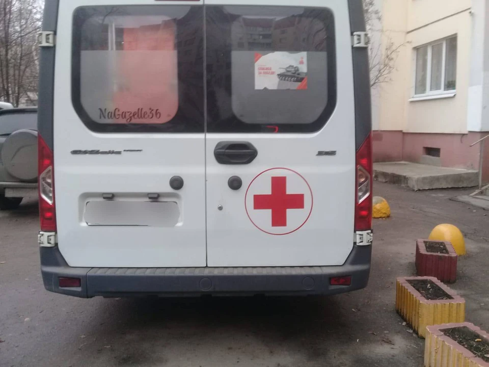 На участке автодороги Борисовка - Головчино вчера FPV-дрон ударил по машине «скорой».