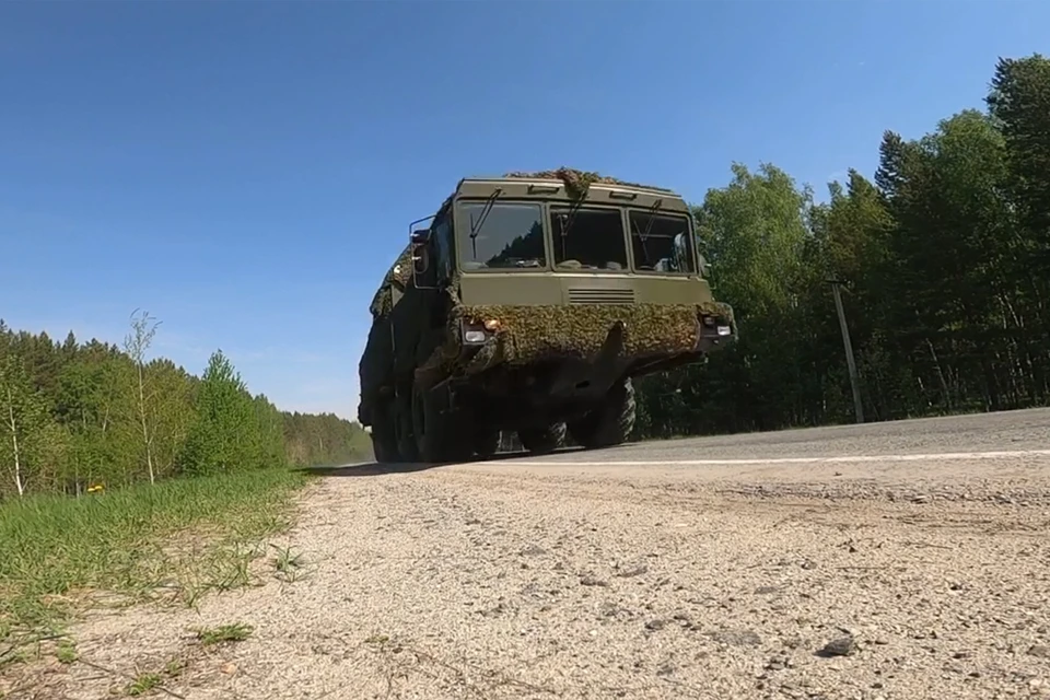 Российское оборонное ведомство сообщило о доставке ядерных боеприпасов на полевые базы
