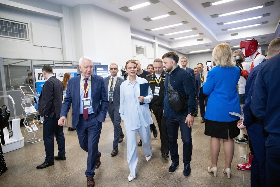 Анна Цивилева приняла участие в форуме Военно-медицинская реабилитация