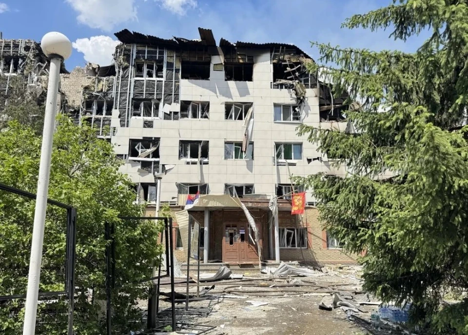RT: Педагог из атакованного ВСУ колледжа в ЛНР описала начало ударов, фото: Народный фронт ЛНР