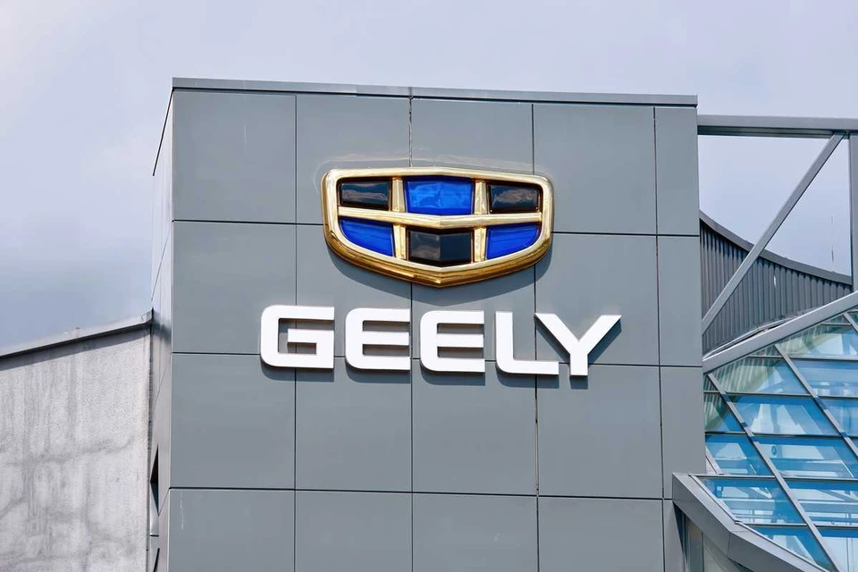 В России начались официальные продажи нового Geely Coolray. Tricky_Shark / Shutterstock.com / Fotodom