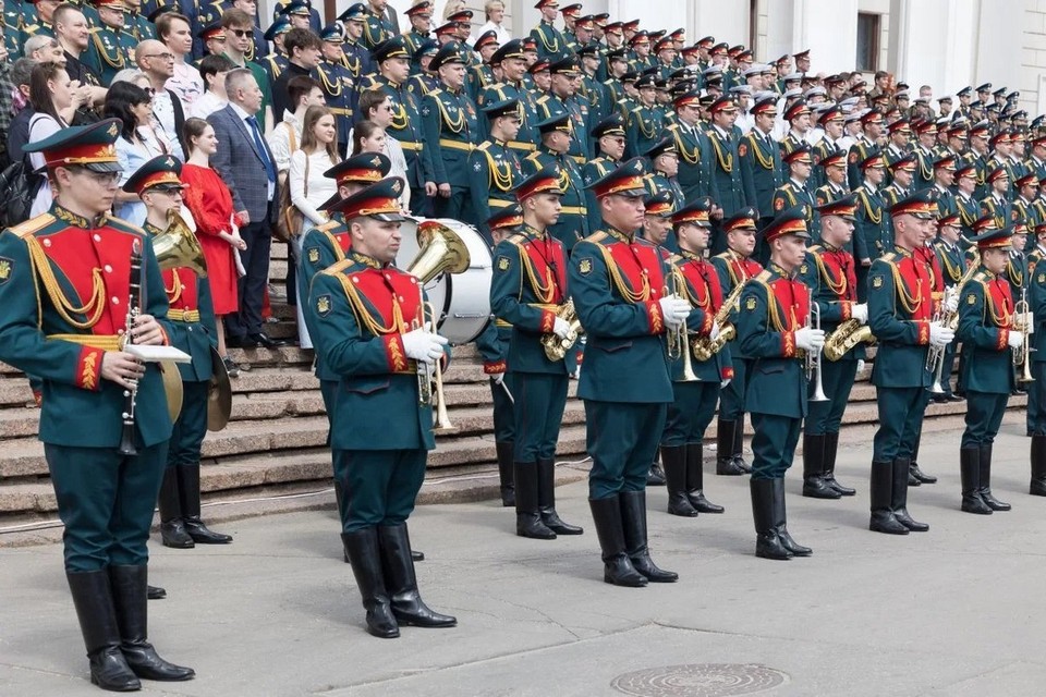 Более двух тысяч военных артистов выступят на ведущих площадках города Москвы