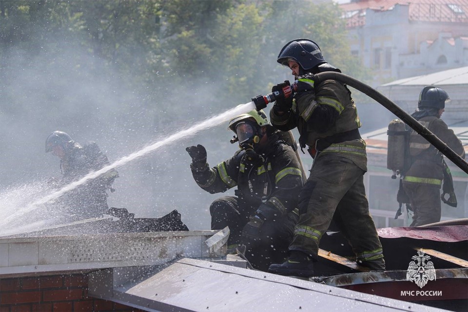 В Прикамье за два дня выходных произошло 37 пожаров и 19 ДТП