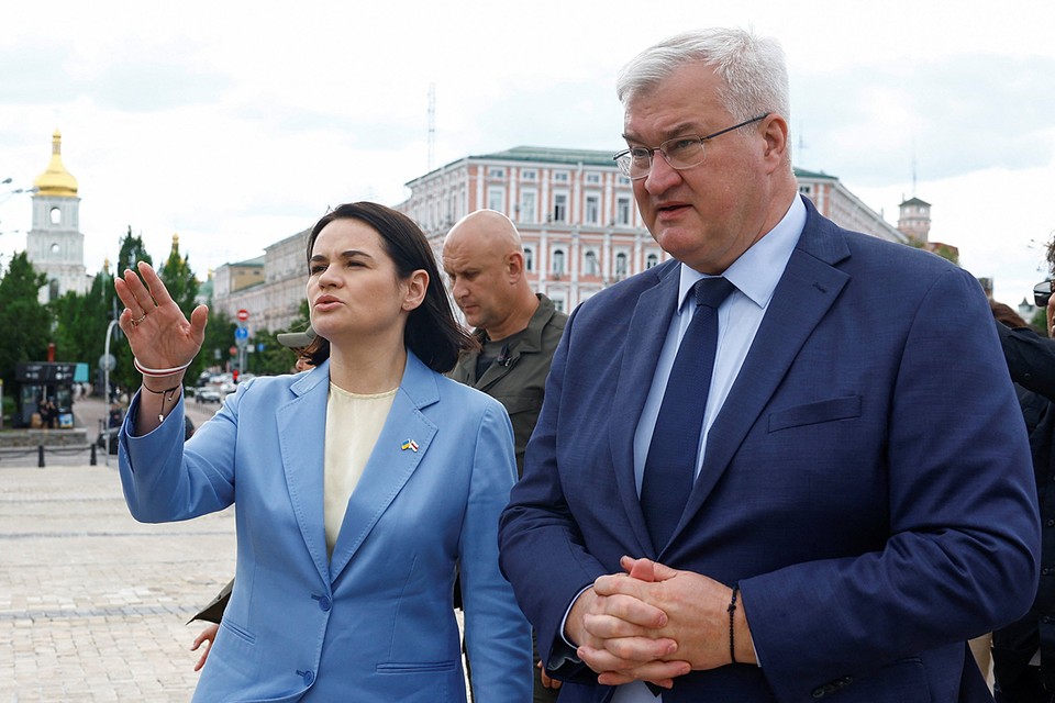 Новости СВО на Украине и боевая сводка на 26 мая: Что делала на киевском погосте Тихановская, чего хочет Сырский от Федорова, как зверствуют иностранцы в ТЦК
