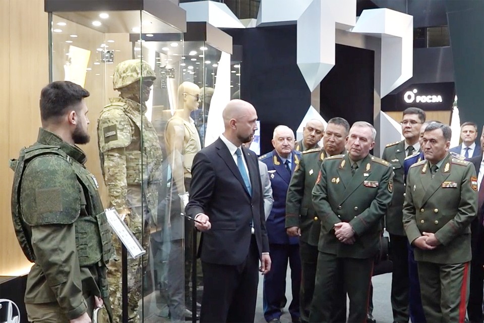 Новый общевойсковой бронежилет легкий, но держит два десятка пуль НАТО