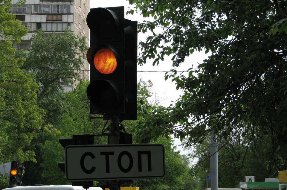 Точная дата начала работы светофора не указана