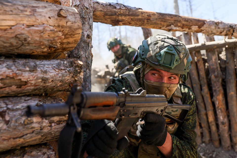 Новости СВО на Украине и боевая сводка на 5 июня: Сырский недоволен русским чудо-оружием, рейтинг Залужного сползает, жену украинского игрока бесит супруга русского вратаря