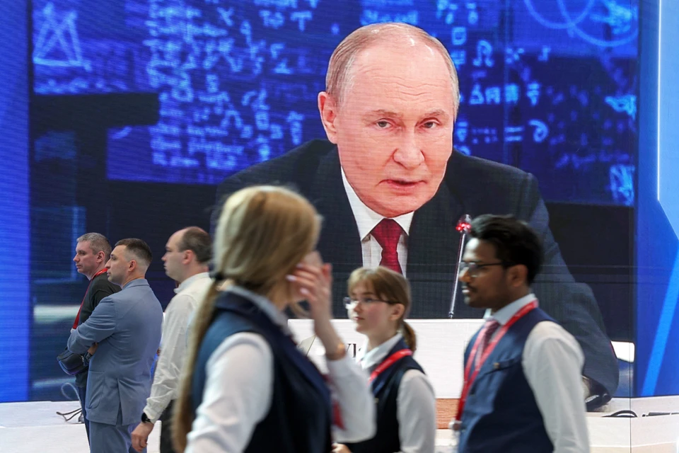 Путин: Россия будет добиваться денацификации Украины на переговорах