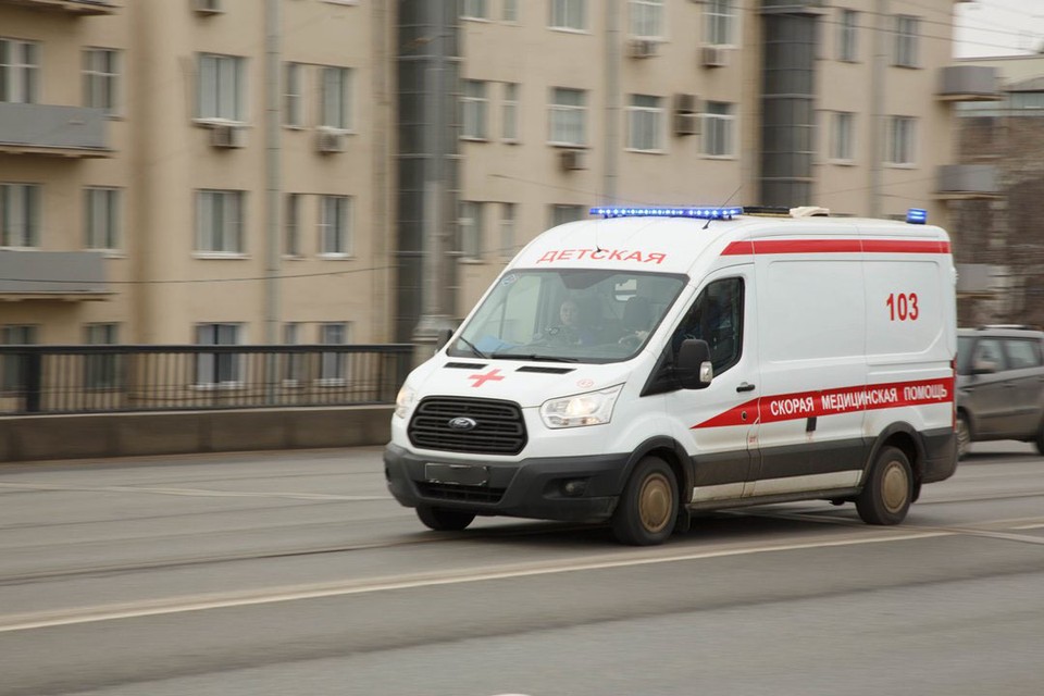 В Прикамье ребенок выпал с четвертого этажа