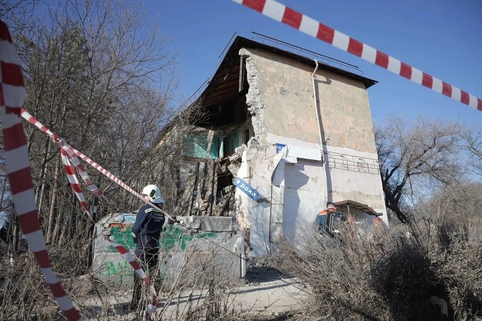 В Перми снесли аварийный дом на улице Чкалова