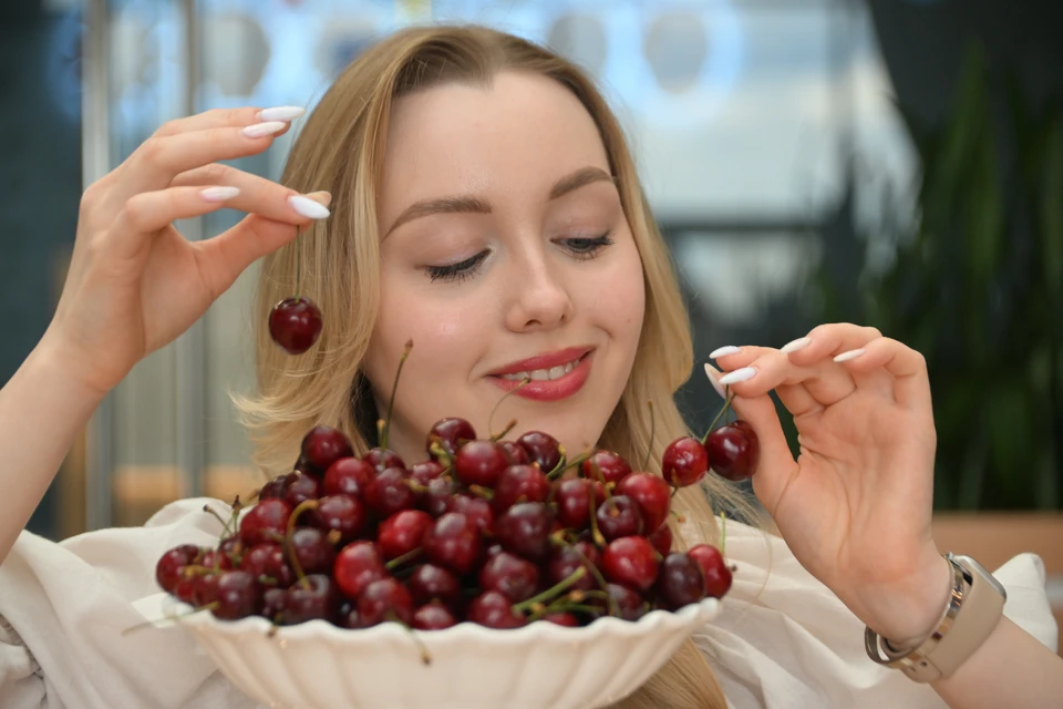 Цены на черешню в России упали на 24 процента