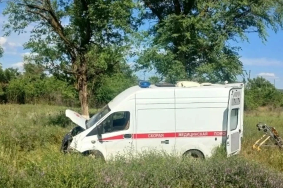 Две пациентки пострадали в ДТП с машиной скорой на Ставрополье. Фото: Госавтоинспекция СК