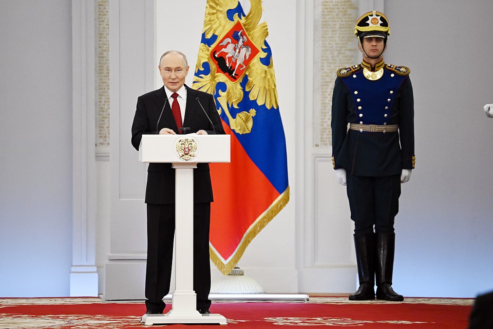 Путин наградил тех, на ком держится Россия: от нейрохирургов, спасших тысячи жизней, до создателей оружия для спецслужб