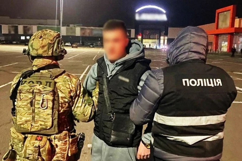 Киевская молодежь бросилась отбивать задержанных «людоловами». Фото: Национальная полиция Украины