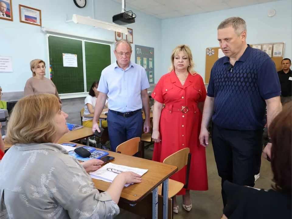 Восемь пакетов документов на получение материальной помощи уже собрали