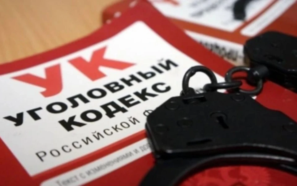 Женщина с ножом забрала 2 тысячи рублей из кассы, а через час пришла за покупкой.