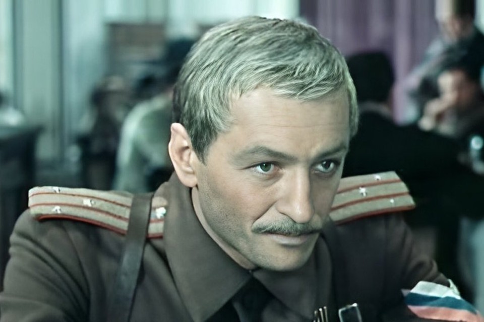 Актер Михаил Ножкин на 22 года пережил жену, которая годилась ему в матери, и скрывал внебрачного сына