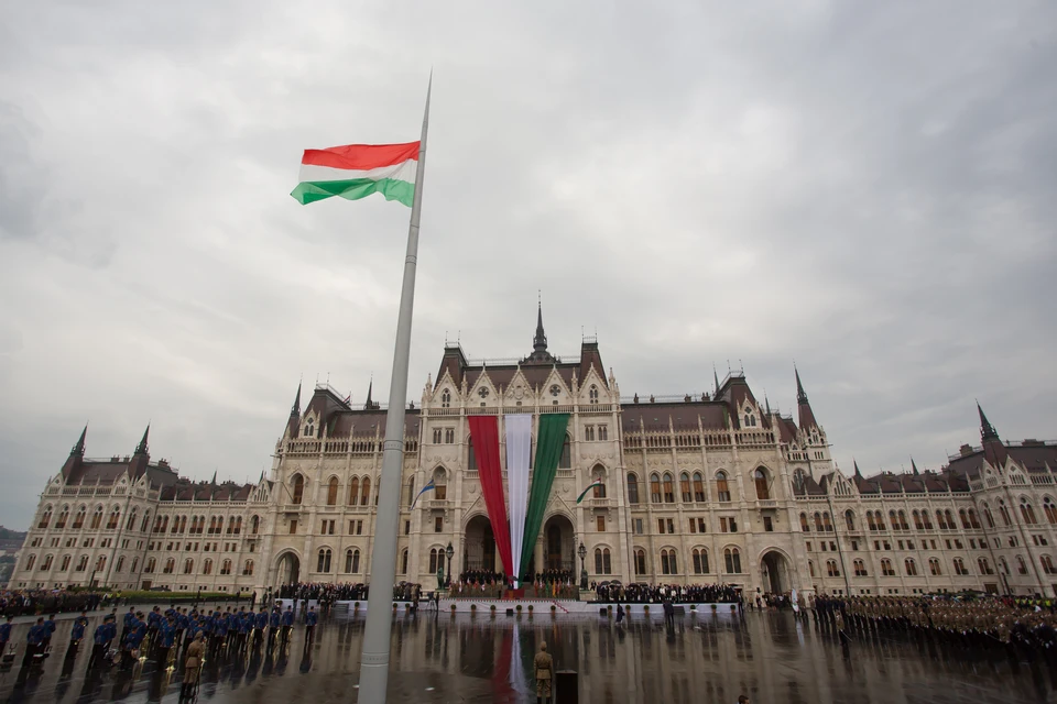 Глава МИД Венгрии Орбан грозит заблокировать переговоры ЕС с Украиной без реформ
