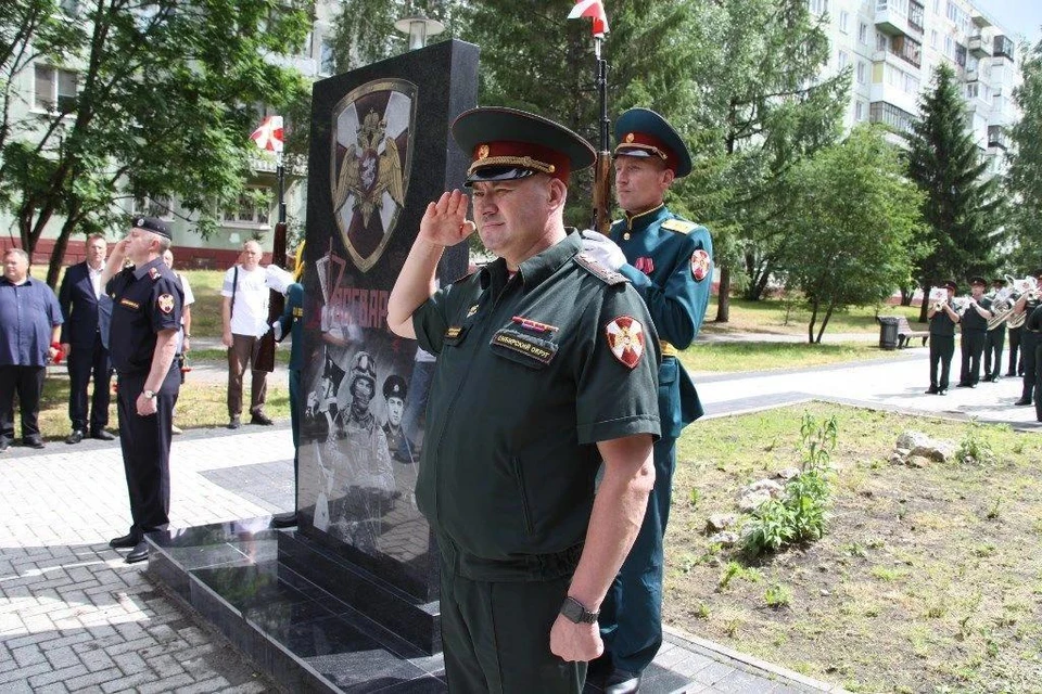 В Томске открыт памятный знак в честь Федеральной службы войск национальной гвардии Российской Федерации. Фото: Росгвардия