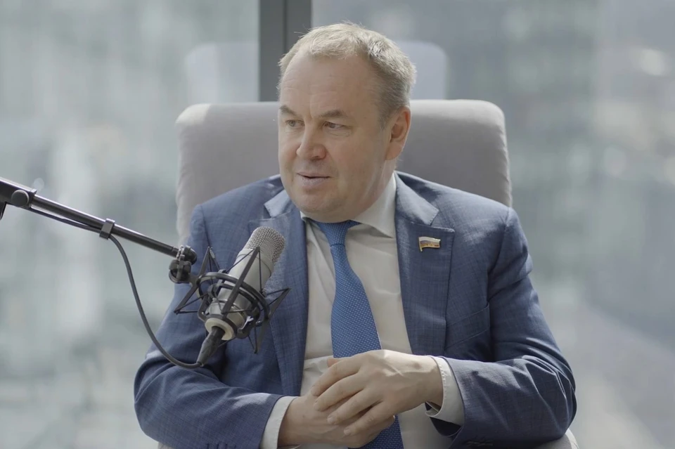 Станислав Наумов намерен собрать вдвое больше подписей, чем требуется по закону.
