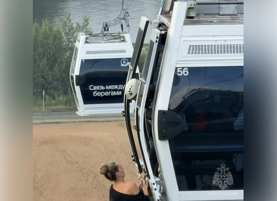 Опубликовано видео спасения 16 пассажиров с канатной дороги в Нижнем Новгороде.
