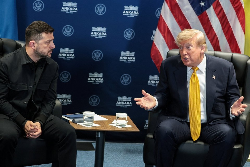 «Поцелую потом, если захочешь»: Трамп после саммита НАТО пообещал Зеленскому мираж