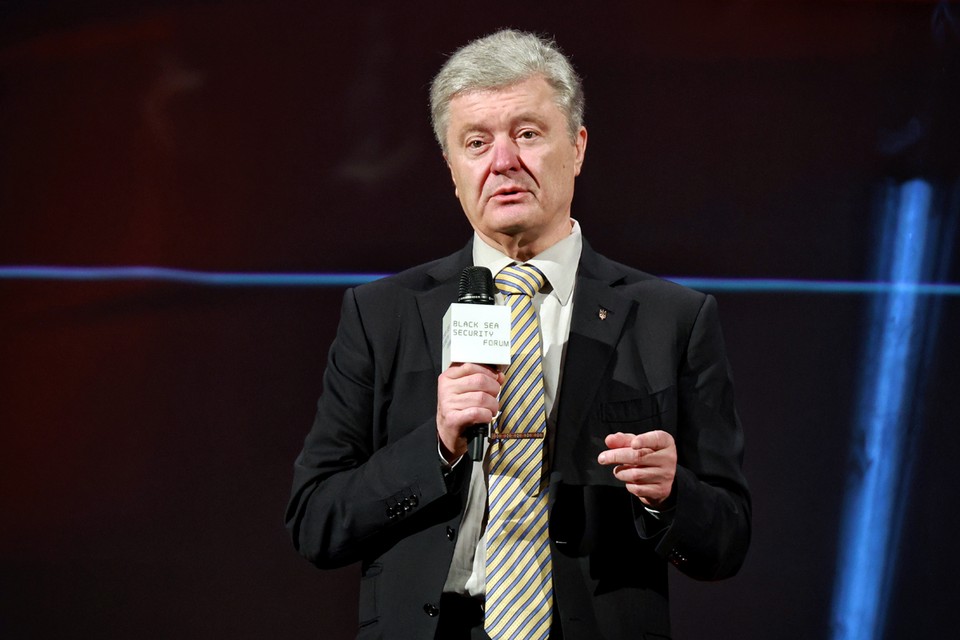 Новости СВО на Украине и боевая сводка на 11 июля: Порошенко* остался под санкциями сменщика, Сырский узнал о планах России, бунтари Львова славят ТЦК