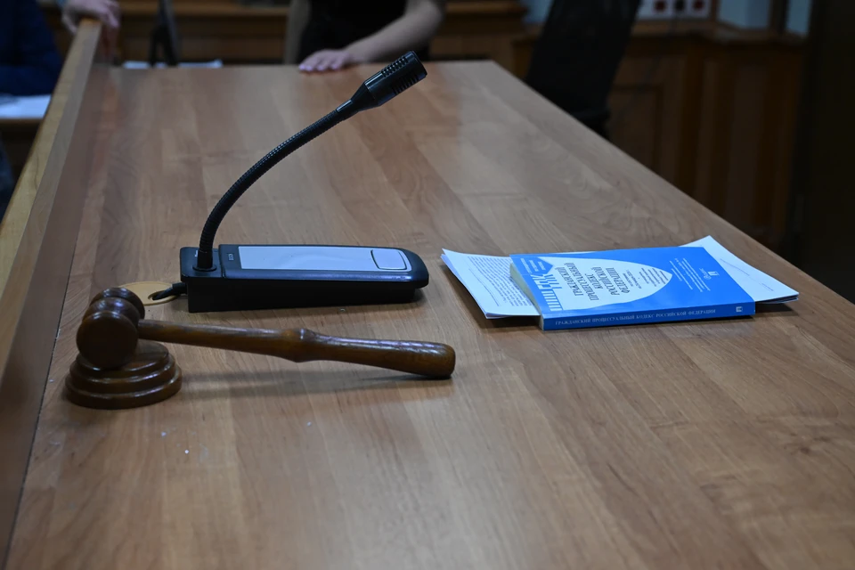После решения суда постояльцев распределили по семьям и официальным профильным учреждения